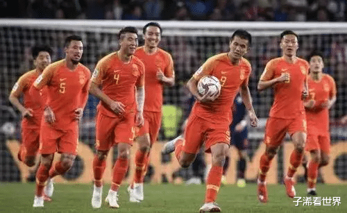 凌晨2点！中国足球喜讯：国青队主帅发威，球迷一致点赞