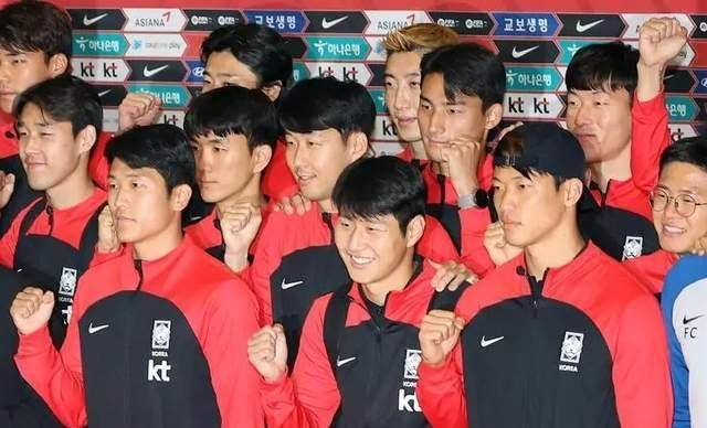 世界杯世预赛最新消息，韩国队做出了反常的决定，我们男足收获了意外的喜悦。
