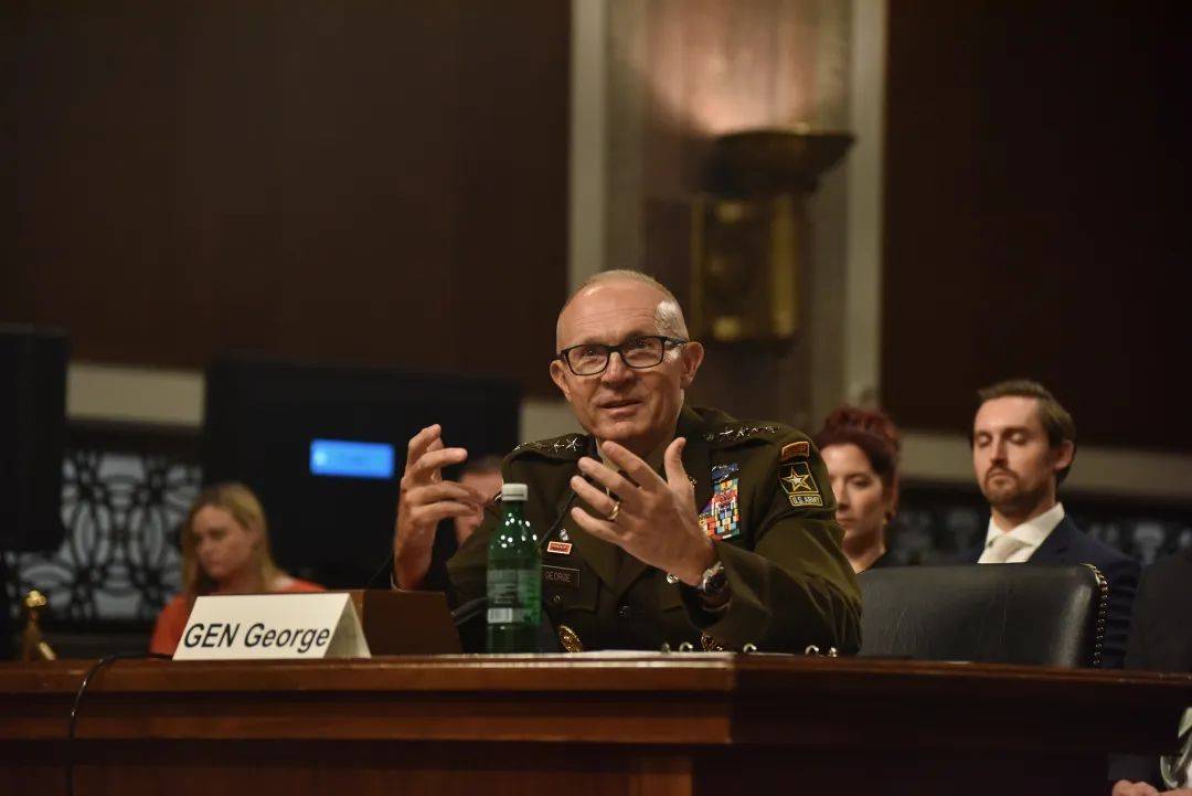 美国陆军参谋长：俄军正在学习和适应，不要低估俄罗斯